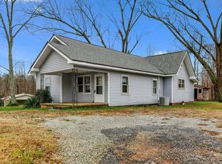 137 S Abbott Rd, Walhalla, SC 29691