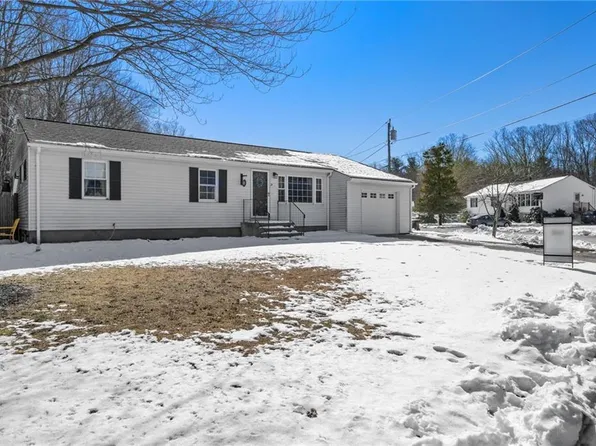 34 Marion Ave, Pascoag, RI 02859