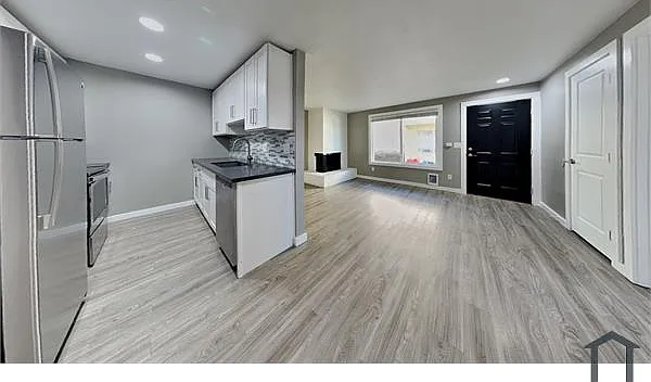 1105 S Woodlawn St — Photo 18