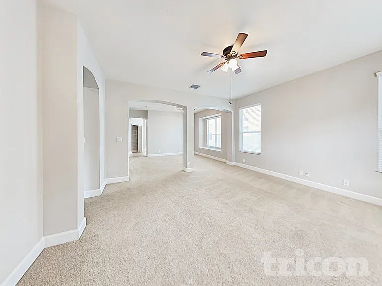 614 Ravenshill Way — Photo 3
