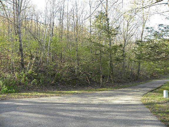 4th image of N2750 Patrie Dr