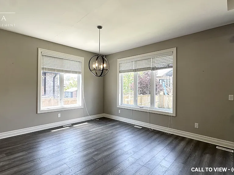 508 Bennett Cres — Photo 3