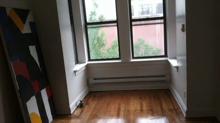 Rented by Nooklyn NYC LLC | media 4