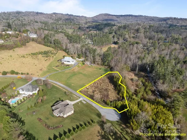 193 Montevilla Dr, Hendersonville, NC 28739