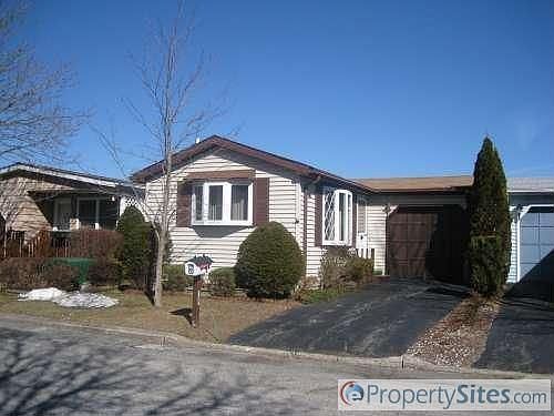 2nd image of 150 Village Cir W