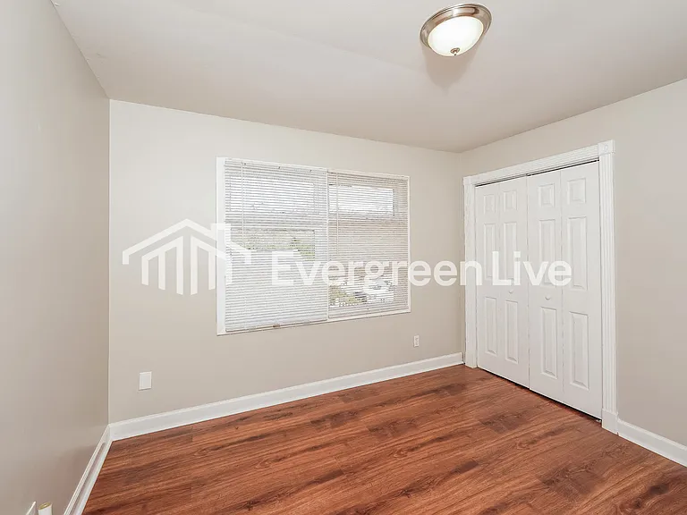 2708 7th St NE — Photo 11