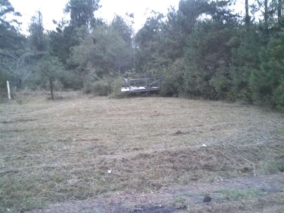 2nd image of 4400 Blount Creek Rd