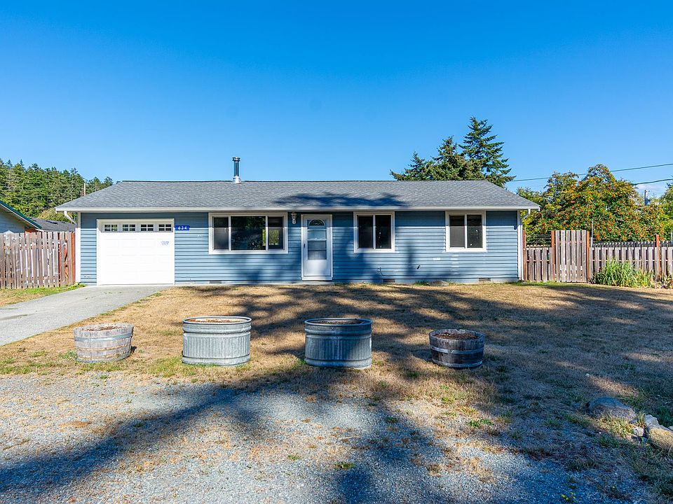 1st image of 634 El Mirador St
