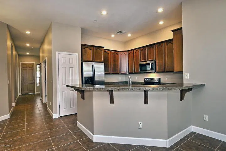 2 bed, 1441 sqft, $2,750 — Photo 2