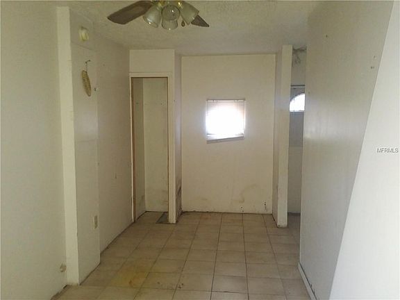 5th image of 9218 Roundwood Ct