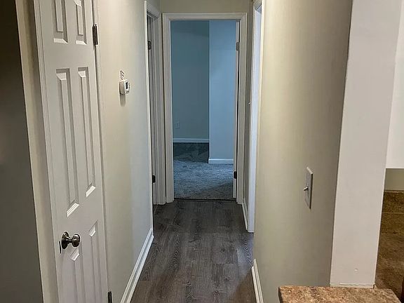 5th image of 701 New River Ct APT E