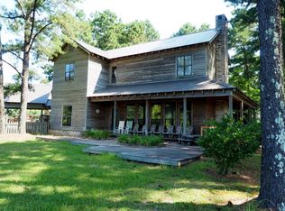 1044 Robb St E, Summit, MS 39666