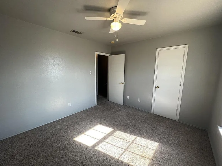 5908 Greengate Dr #B — Photo 9