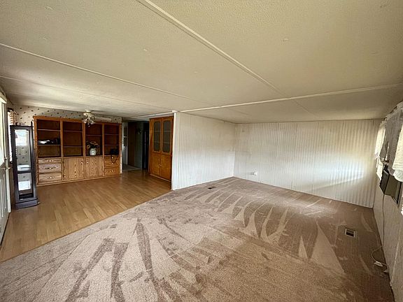 3rd image of 43 Mill Dr