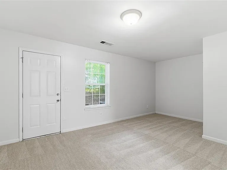 6710 Stoneleigh Way — Photo 26