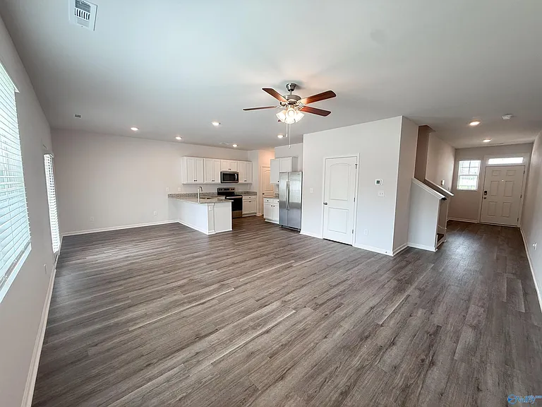 165 Maple Spring Trl — Photo 5