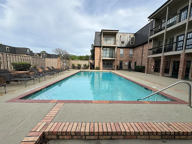 2475 Underwood St #291 — Photo 30
