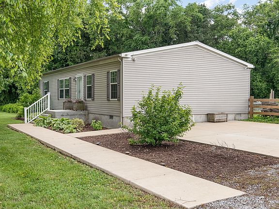 4th image of 1150 Kingwood Ln