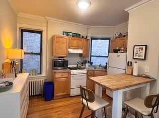 135 Perry St APT 14, New York, NY 10014