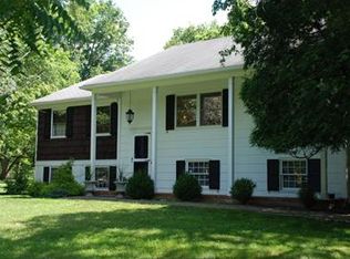 918 Country Club Rd, Bridgewater, NJ 08807