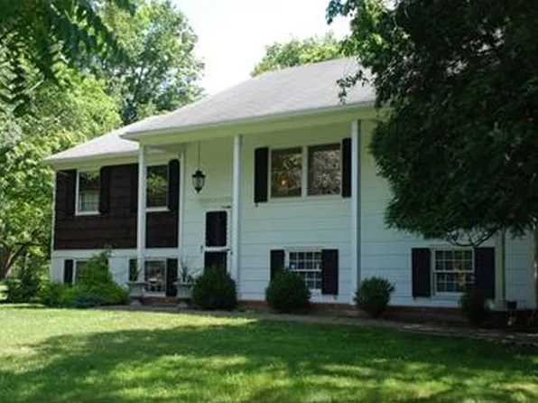 918 Country Club Rd, Bridgewater, NJ 08807