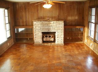 2420 Oakwood Ter, Fort Worth, TX 76117