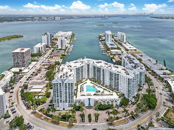 4th image of 7900 Harbor Island Dr APT 617