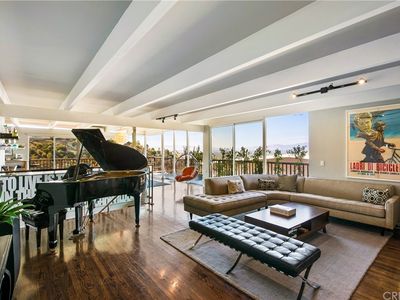3711 Glenridge Dr, Sherman Oaks, CA, 91423