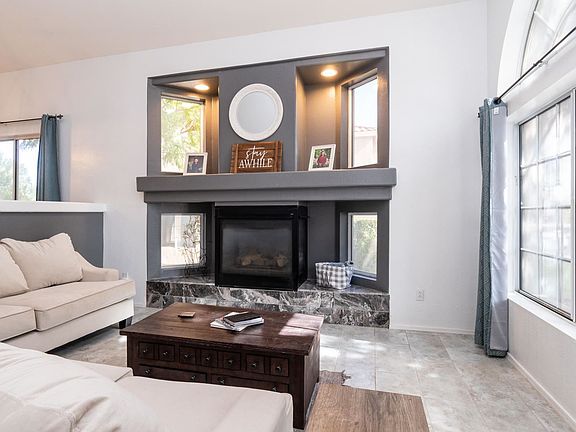 4th image of 456 E Poncho Ln