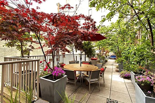 Sold by Corcoran | media 3