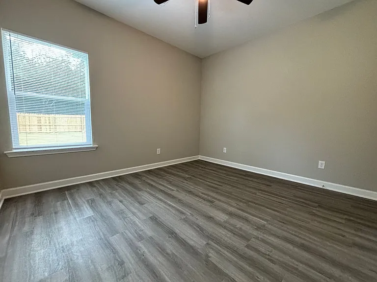 213 Round Mountain Rd — Photo 5