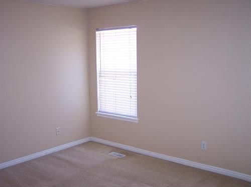 5th image of 1603 S Oakview Ln