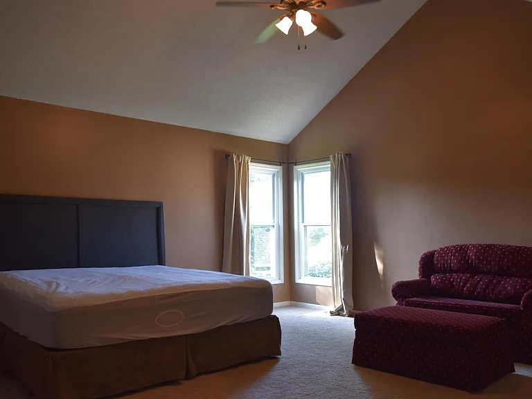 14306 S Summit Ct — Photo 41