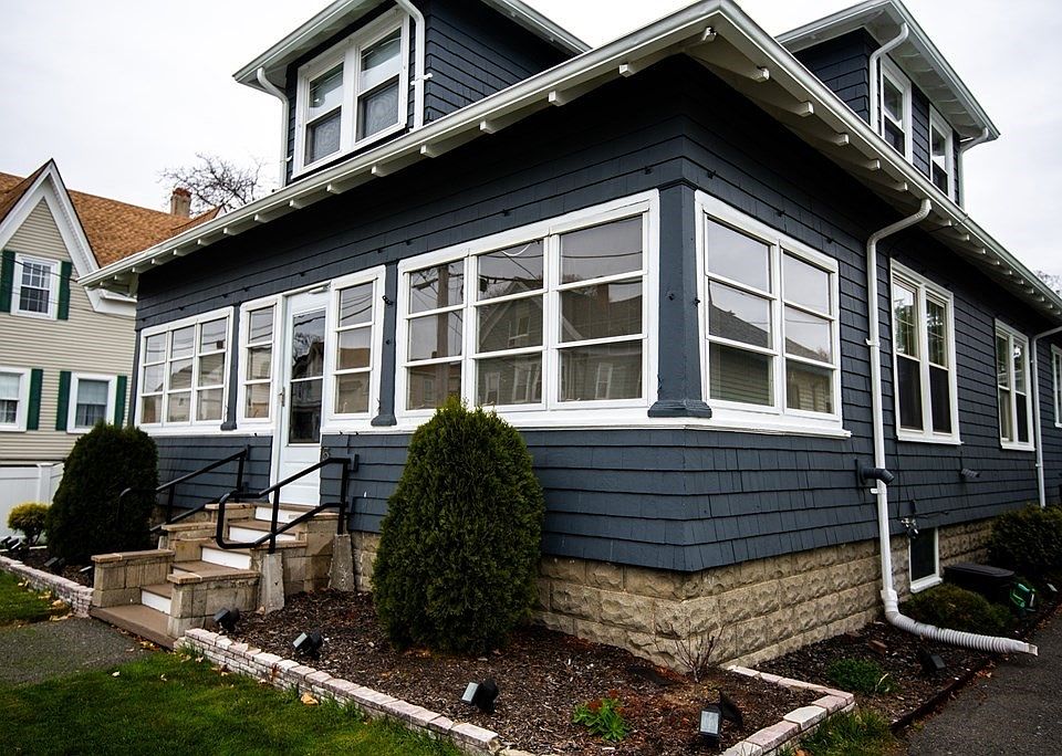 1st image of 15 Lake Ave