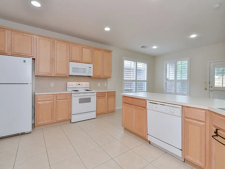 15119 Newfield Bridge Ln — Photo 10