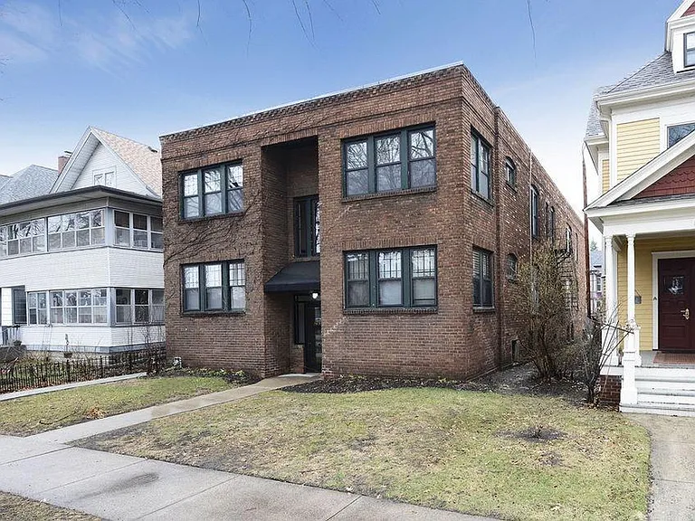 809 Portland Ave #6 — Photo 11