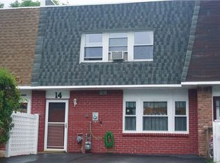 14 Whitman Ct, Middletown, NY 10941