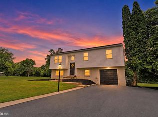 28 Frederick Rd, Coatesville, PA 19320