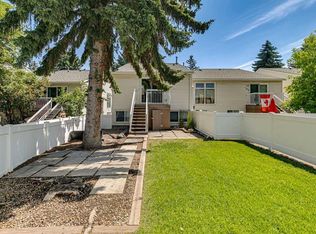 11424 W 8th St SW, Calgary, AB T2W 4J5