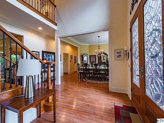 4th image of 7004 Portobello Rd NW