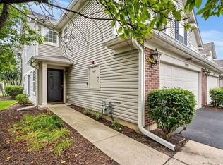 3029 Crystal Rock Rd, Naperville, IL 60564