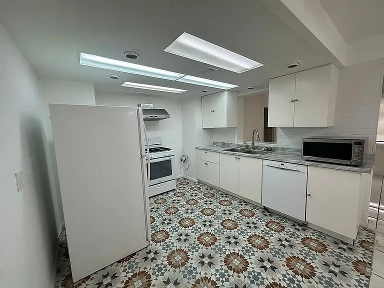 9308 N Military Trl — Photo 15
