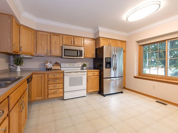 3rd image of 482 Dottie Ct #105
