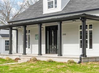 200 Wheeler Rd, Cottontown, TN 37048