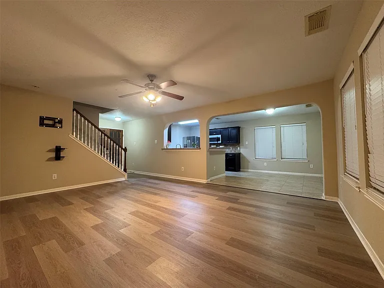 2515 Ember Canyon Ln — Photo 8