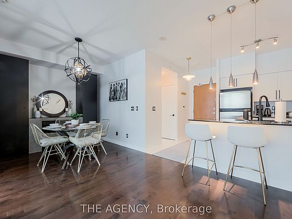 4th image of 219 Fort York Blvd #208