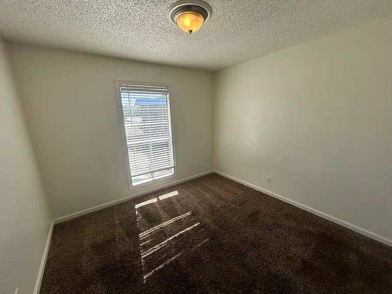 6019 N College Ave #D — Photo 5
