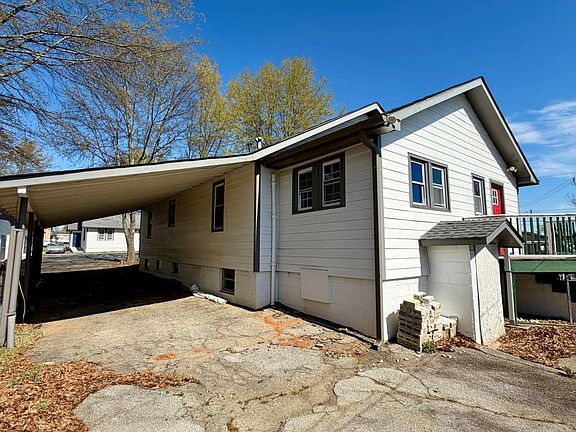 2nd image of 1718 Atlanta Rd SE