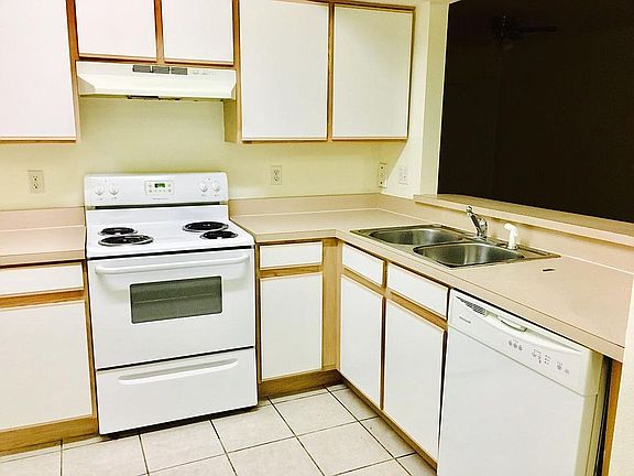 4th image of 6007 Skydale Way Unit 102
