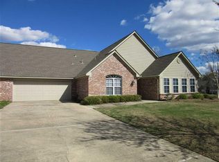 104 Charmant Pl, Ridgeland, MS 39157